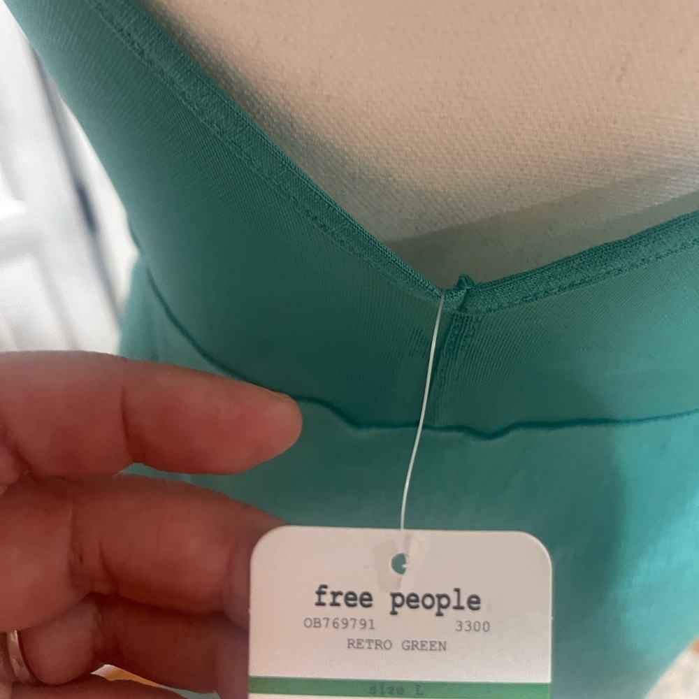Free People - Picture 4 of 11
